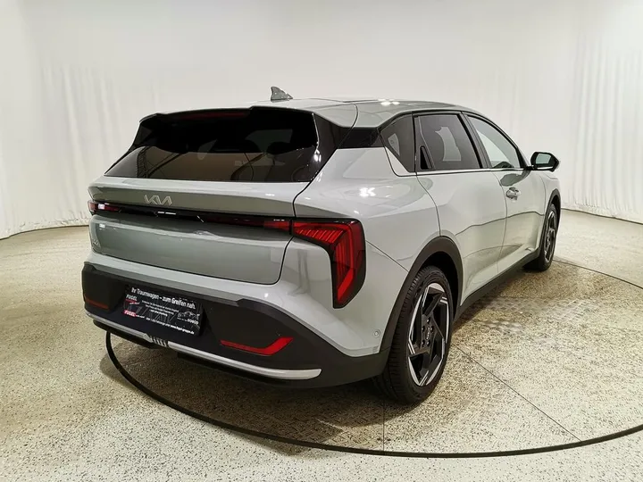 Kia K4