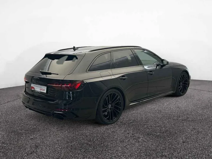 Audi RS4