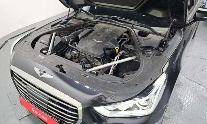 Genesis EQ900