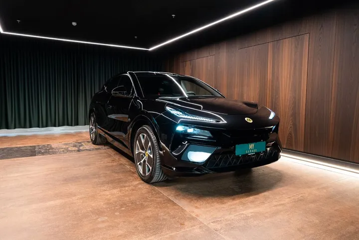 Lotus Eletre