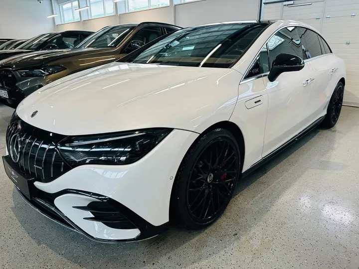 Mercedes-Benz EQE