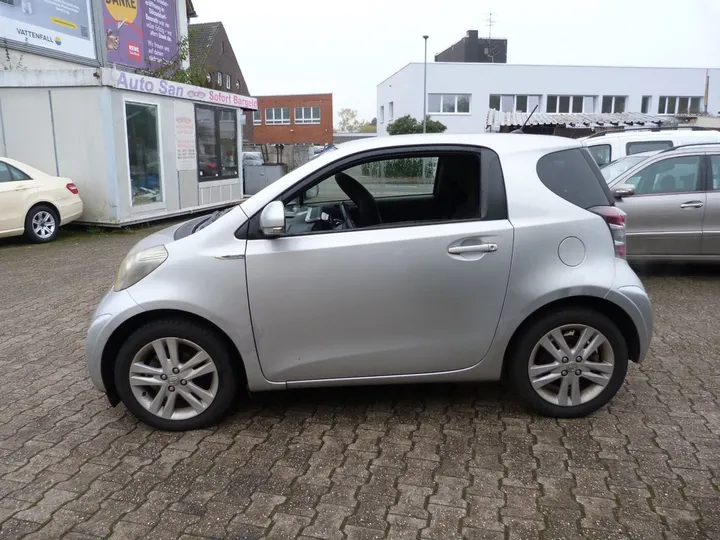 Toyota IQ