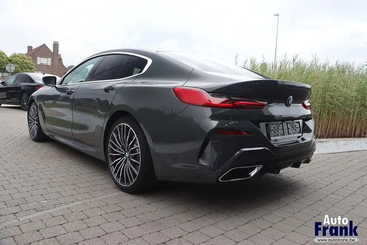 BMW 840