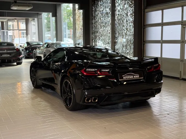 Corvette C8