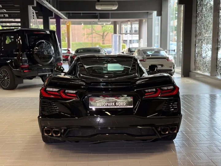 Corvette C8