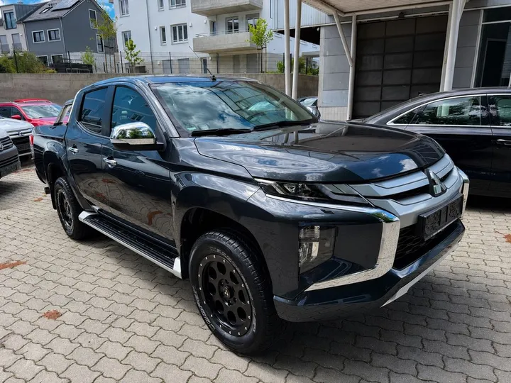 Mitsubishi L200