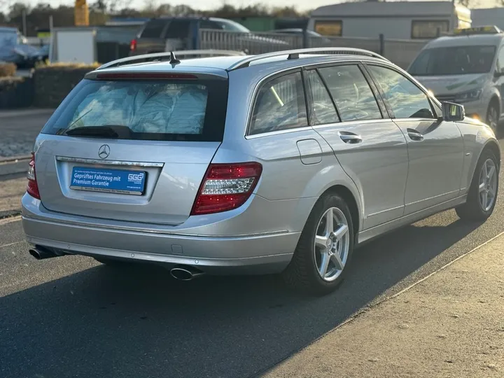Mercedes-Benz C 320