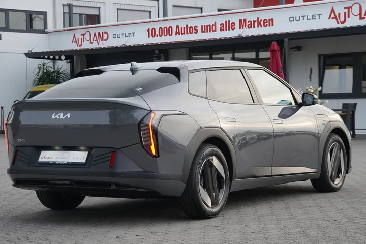 Kia EV4