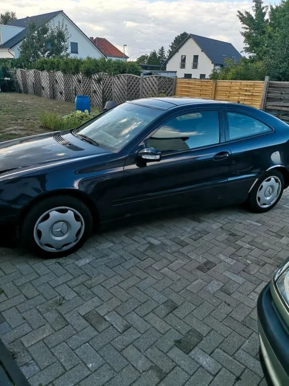 Mercedes-Benz C 180