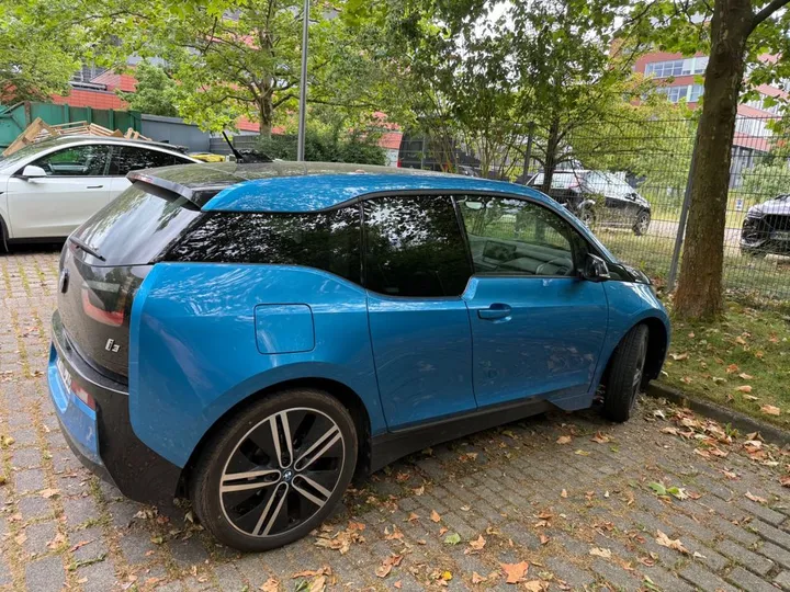 BMW i3