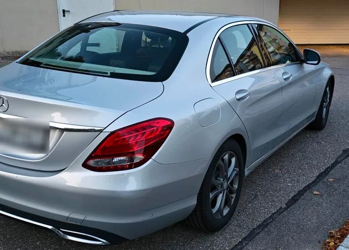 Mercedes-Benz C 180