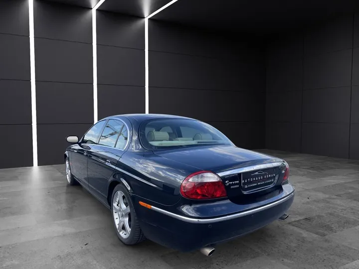 Jaguar S-Type
