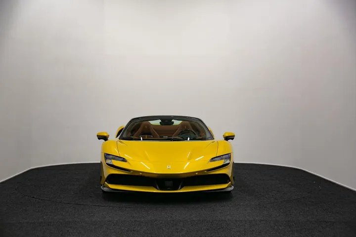Ferrari SF90