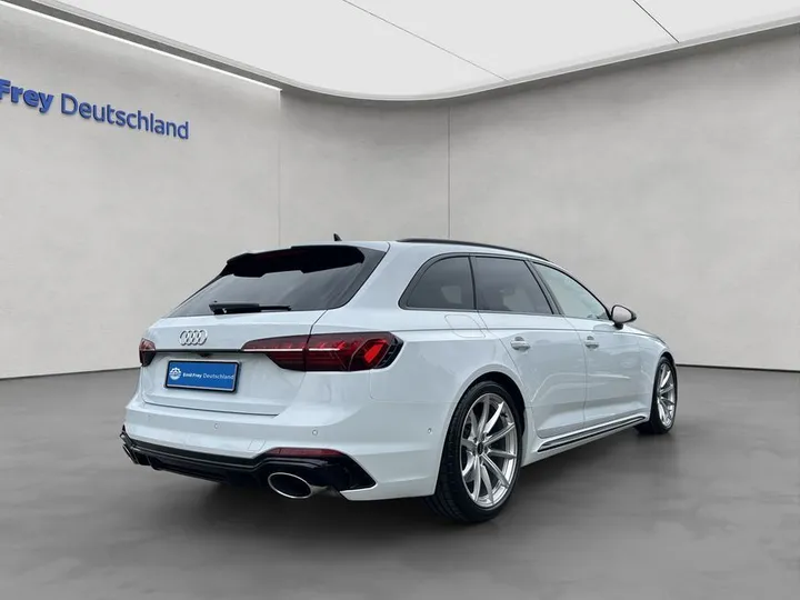 Audi RS4