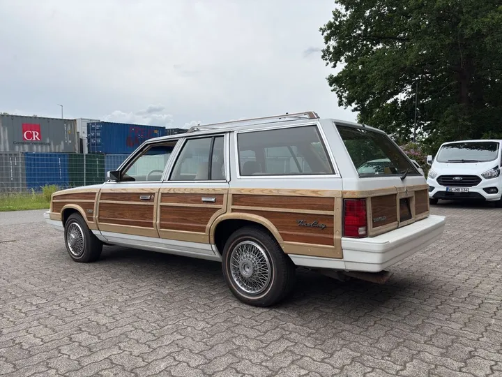 Chrysler Le Baron