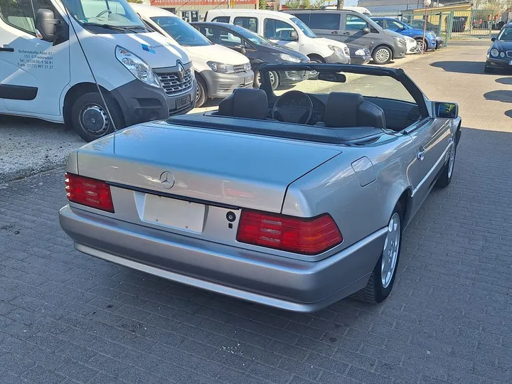 Mercedes-Benz SL 320