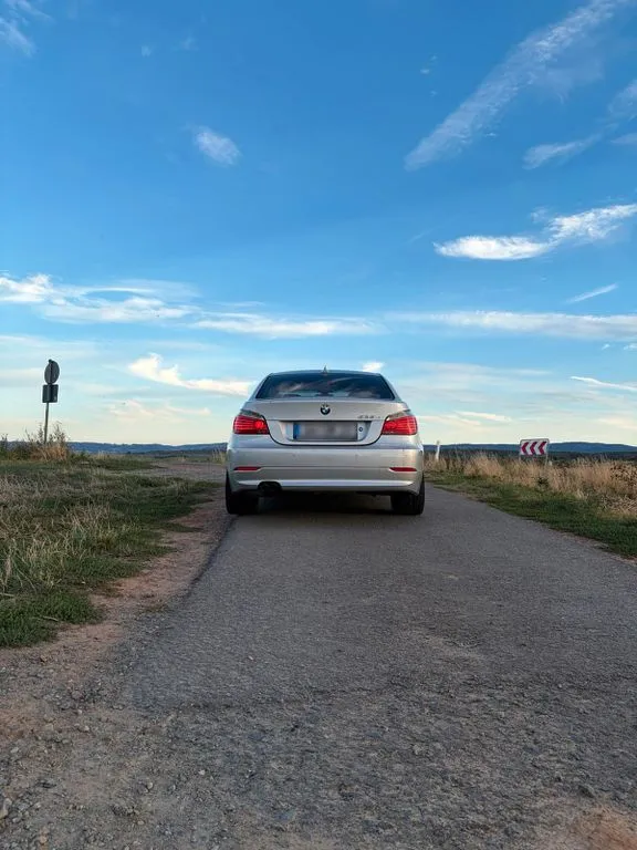 BMW 525
