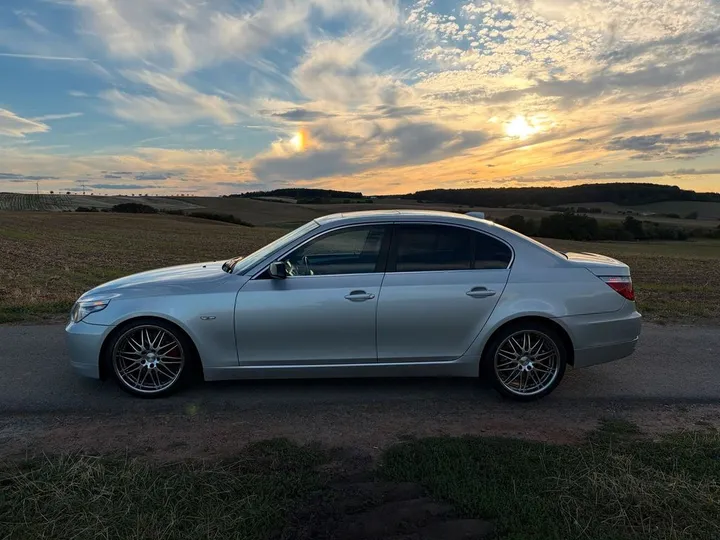 BMW 525