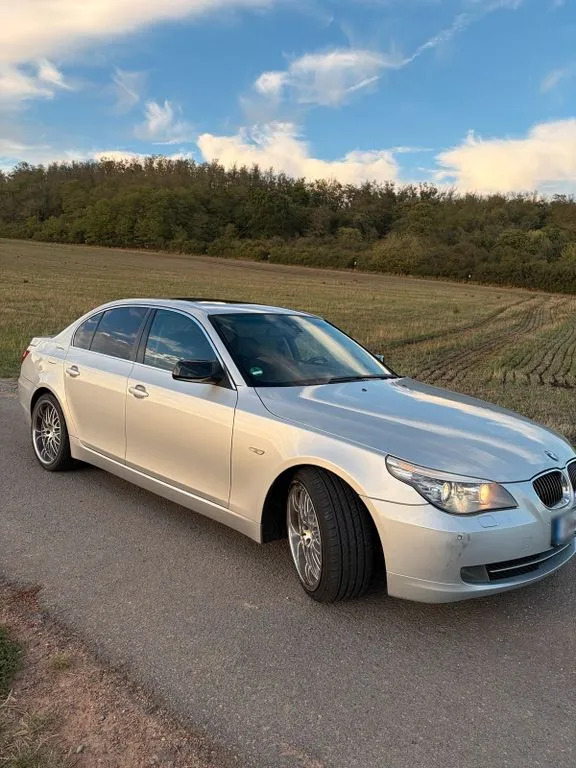 BMW 525