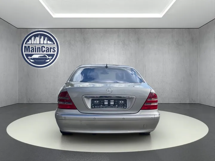 Mercedes-Benz S 320