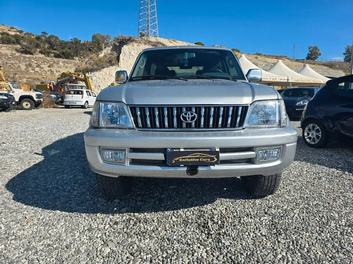 Toyota Land Cruiser