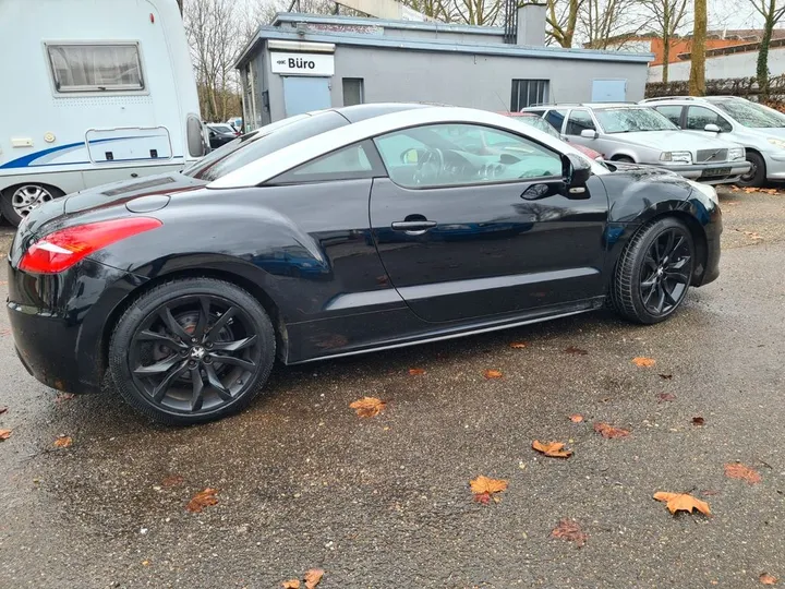 Peugeot RCZ
