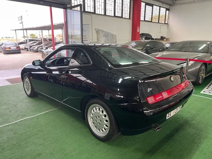 Alfa Romeo GTV