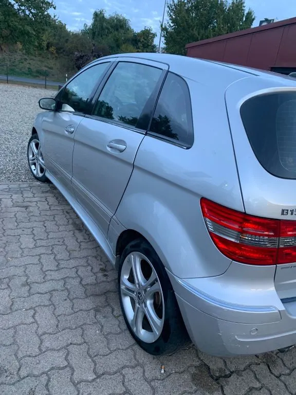 Mercedes-Benz B 150
