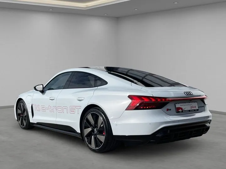 Audi RS e-tron GT
