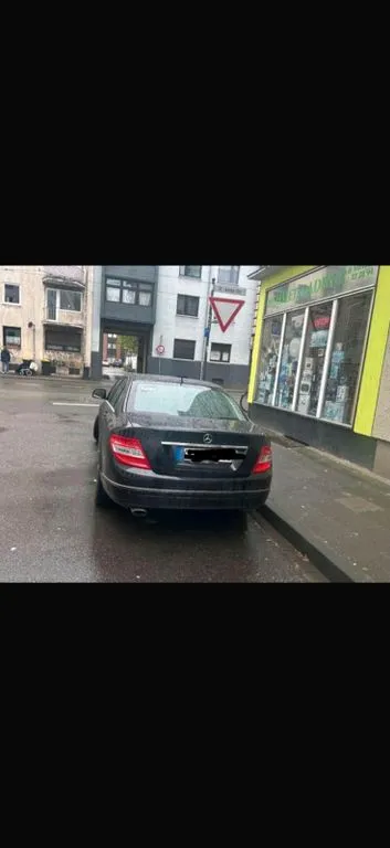 Mercedes-Benz C 200