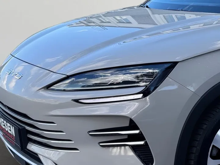 BYD SEAL U