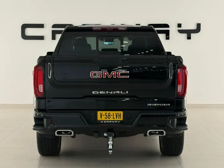 GMC Sierra