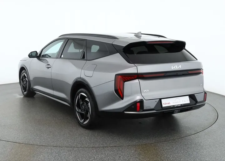 Kia K4