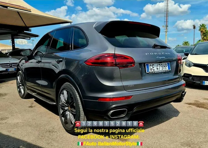 Porsche Cayenne