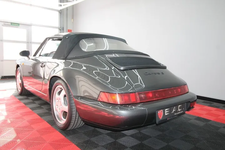 Porsche 964