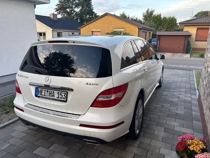Mercedes-Benz R 350