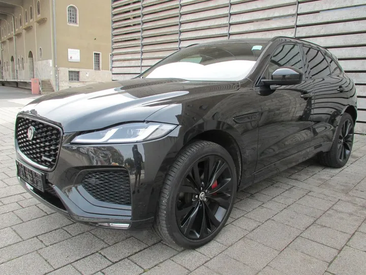 Jaguar F-Pace