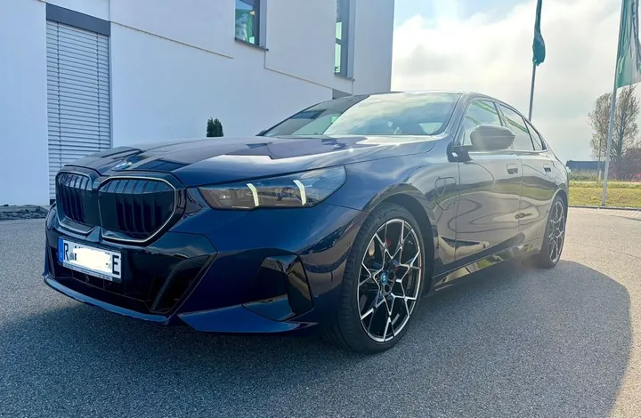 BMW 550