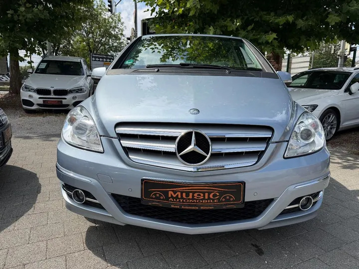 Mercedes-Benz B 170