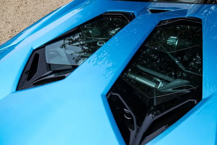 Lamborghini Aventador