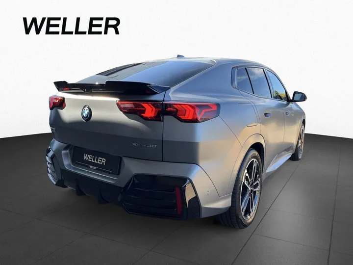 BMW iX2