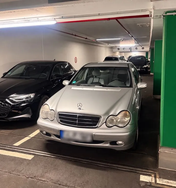 Mercedes-Benz C 200