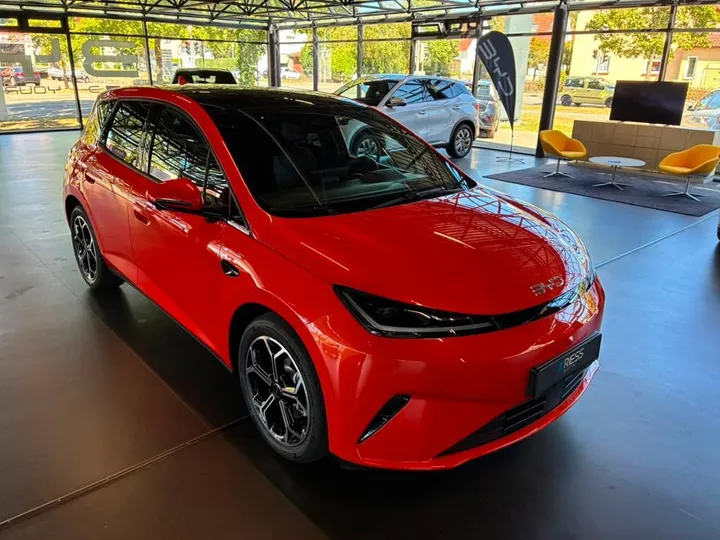 BYD DOLPHIN