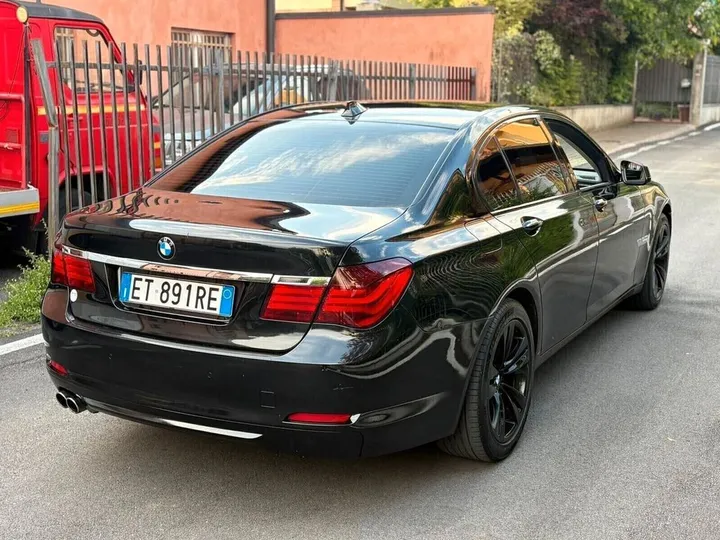 BMW 730