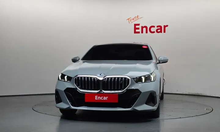 BMW i5
