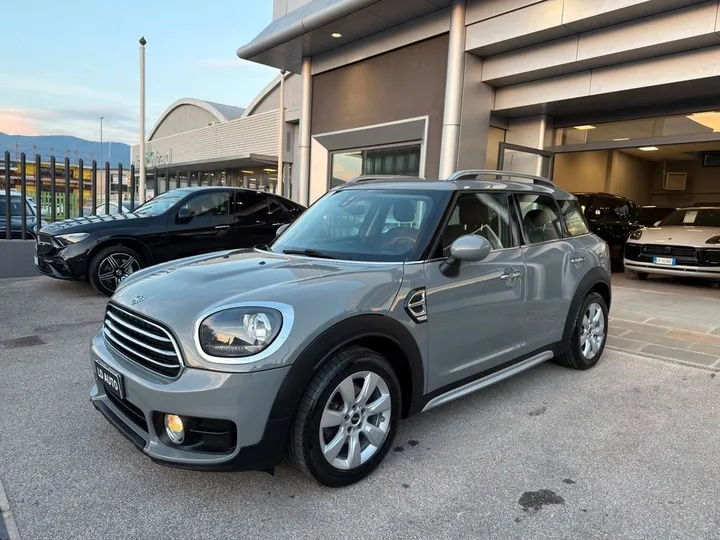 MINI One D Countryman