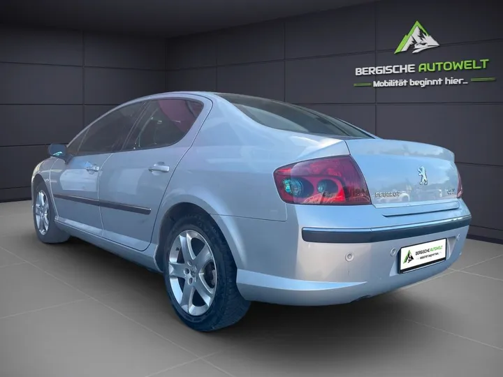 Peugeot 407
