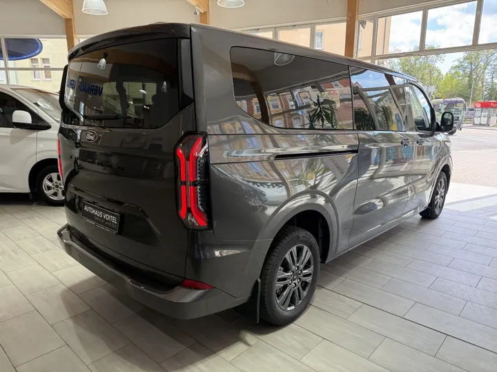 Ford Tourneo Custom