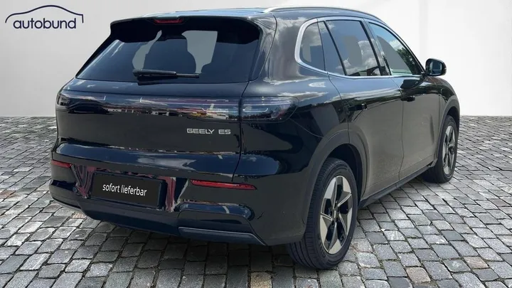 Geely E5