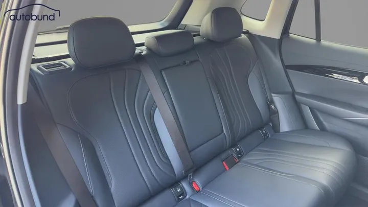 Geely E5
